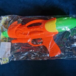 Waterpistool met tank